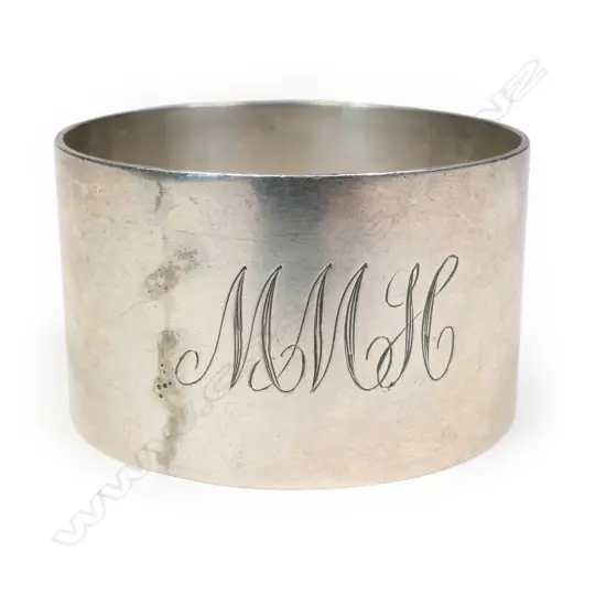 W. Littlejohn & Son (Wellington) silver napkin ring,